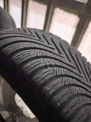 Llantas Originales Volkswagen con Neumáticos
