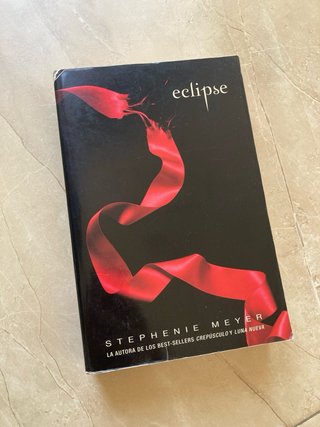 Libro Luna Nueva, Eclipse y Amanecer