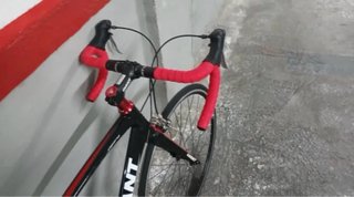 Bicicleta Giant Defy 2 Negra y Roja
