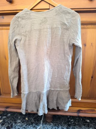 Camisa Natura manga larga beige talla L