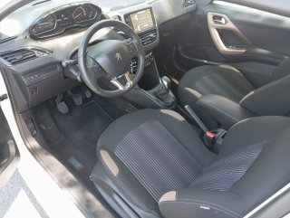 Peugeot 208 2013
