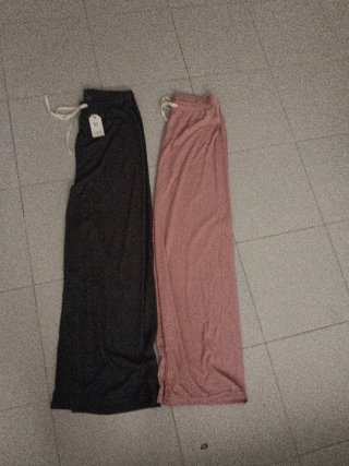 Pantalones anchos de tela