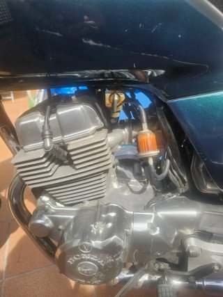 Honda CB250 TwoFifty Negra/Verde