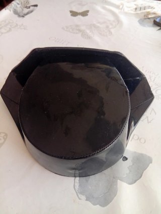 Tricornio Antiguo Negro
