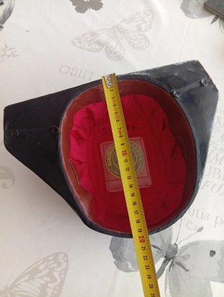 Tricornio Antiguo Negro