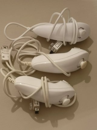3 Nunchuks para Nintendo Wii