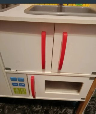 Cocinita de madera para niños
