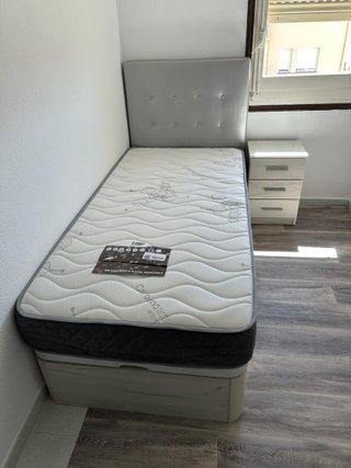 Cama canapé y colchón