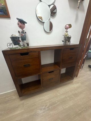 Recibidor de madera marrón marca Banak Importa