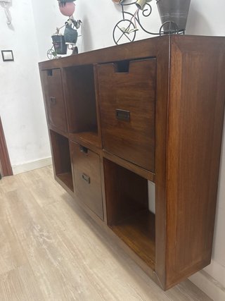 Recibidor de madera marrón marca Banak Importa