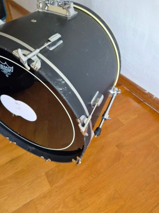 Bombo negro batería Remo 55 cm funda incluida