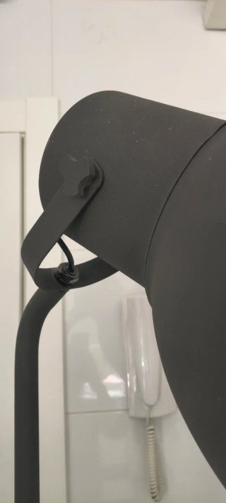Lámpara de pie IKEA HEKTAR gris oscuro