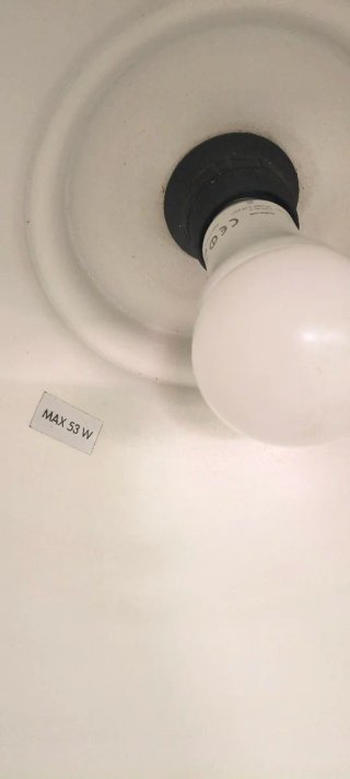 Lámpara de pie IKEA HEKTAR gris oscuro