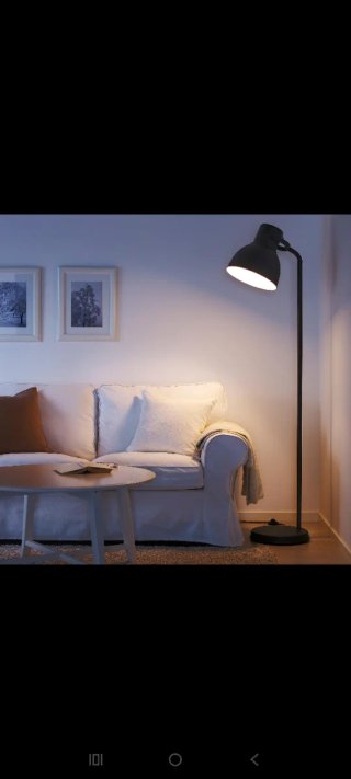 Lámpara de pie IKEA HEKTAR gris oscuro