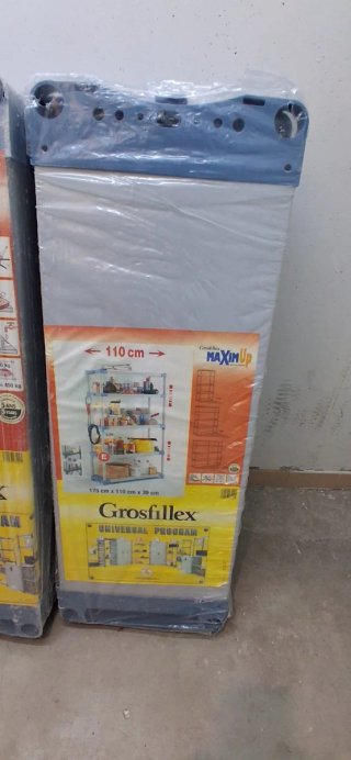 3 Estanterias  de plástico