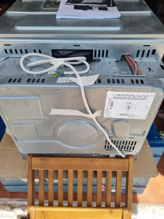 Horno Bosch HBL73S4.2E Pirolítico 65L Empotrable