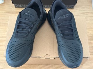 Nike Air Max 270 Negras