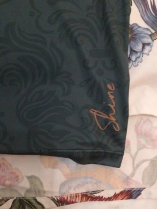 Camiseta tirantes Sanus verde y oro