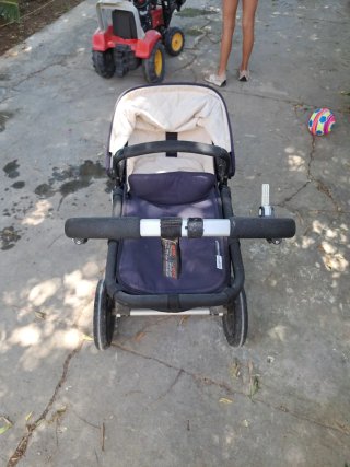 Carrito Bugaboo Cameleon con capazo