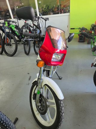 Honda MBX Roja y Blanca