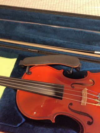 Violín 3/4 marca hora