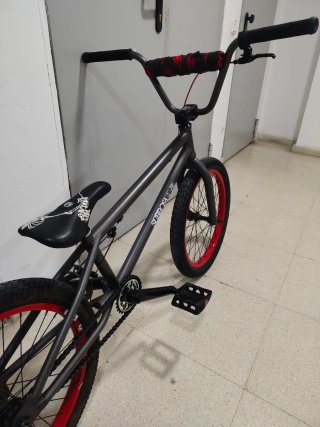 Bicicleta BMX Subrosa