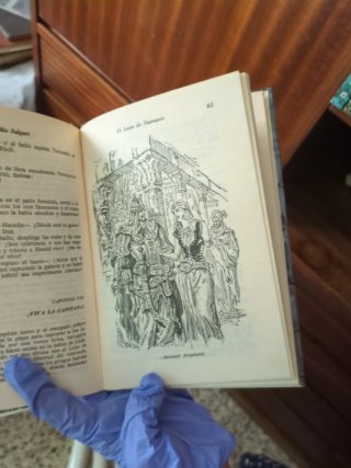 Colección varios libros Emilio Salgari con ilustra
