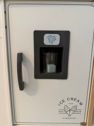 Cocinita de juguete con accesorios