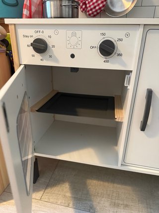 Cocinita de juguete con accesorios