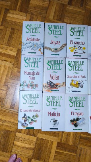 Colección de Danielle Steel 23 libros! 20€