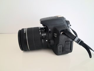 Canon EOS 700D + Objetivo Kit EF-S 18-55mm