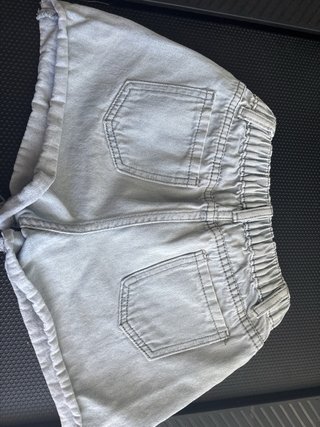 Pantalones cortos vaqueros niña desgastados