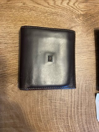 Dos carteras Pielnoble Negra y marron  Hombre