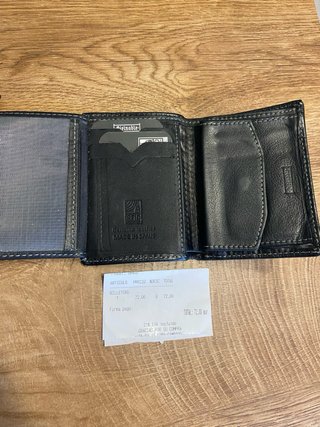 Dos carteras Pielnoble Negra y marron  Hombre