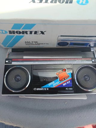 Radio Cassette Portátil Hortex PC-1050
