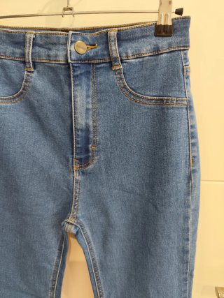 Pantalón vaquero Pull and Bear Talla 38
