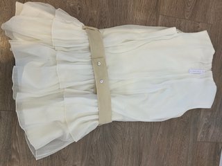 Vestido de ceremonia blanco roto niña marca lilas.
