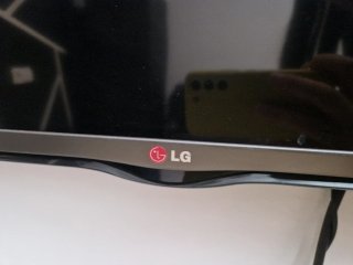 TV LG 32 + Fire Stick + Soporte Pared