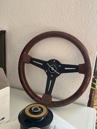 Volante estilo Nardi Torino + Piña