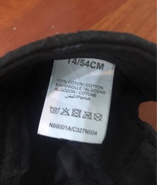 Gorra Levi's Negra