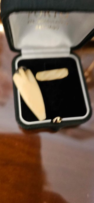 Conjunto colgante y anillo beige