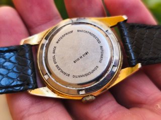 Reloj Nivada automático