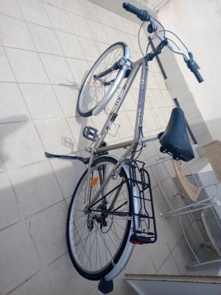 Bicicleta de paseo BH Windsor