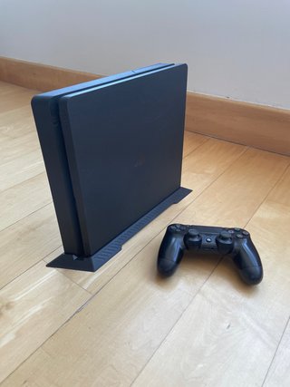 PS4 Slim 500GB + Mando + Soporte