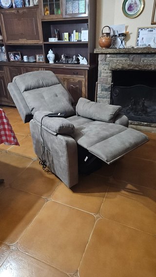 Butaca reclinable con función de ayuda