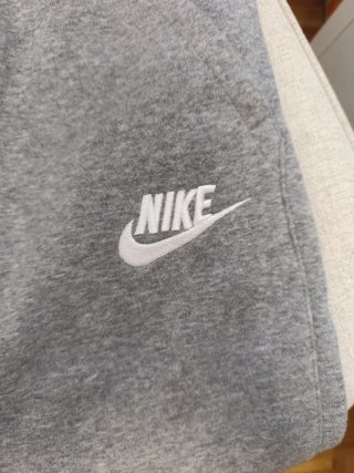 Pantalón de chándal gris  "Nike"