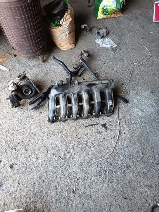 Piezas BMW 530 E60 admision turbo y cableado motor