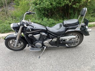 Yamaha XVS 1300A Midnight Star