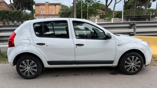 Dacia Sandero 2010