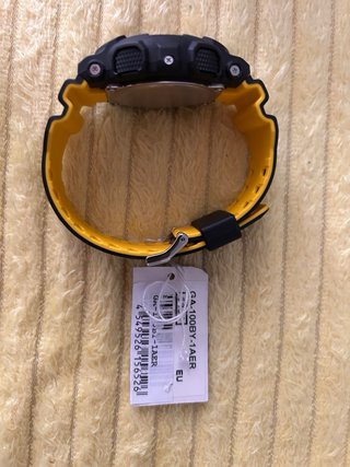 Reloj Casio G-Shock Negro y Dorado